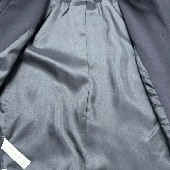 Anne Klein Black Blazer with White Piping Size 4P - Picture 4 of 5